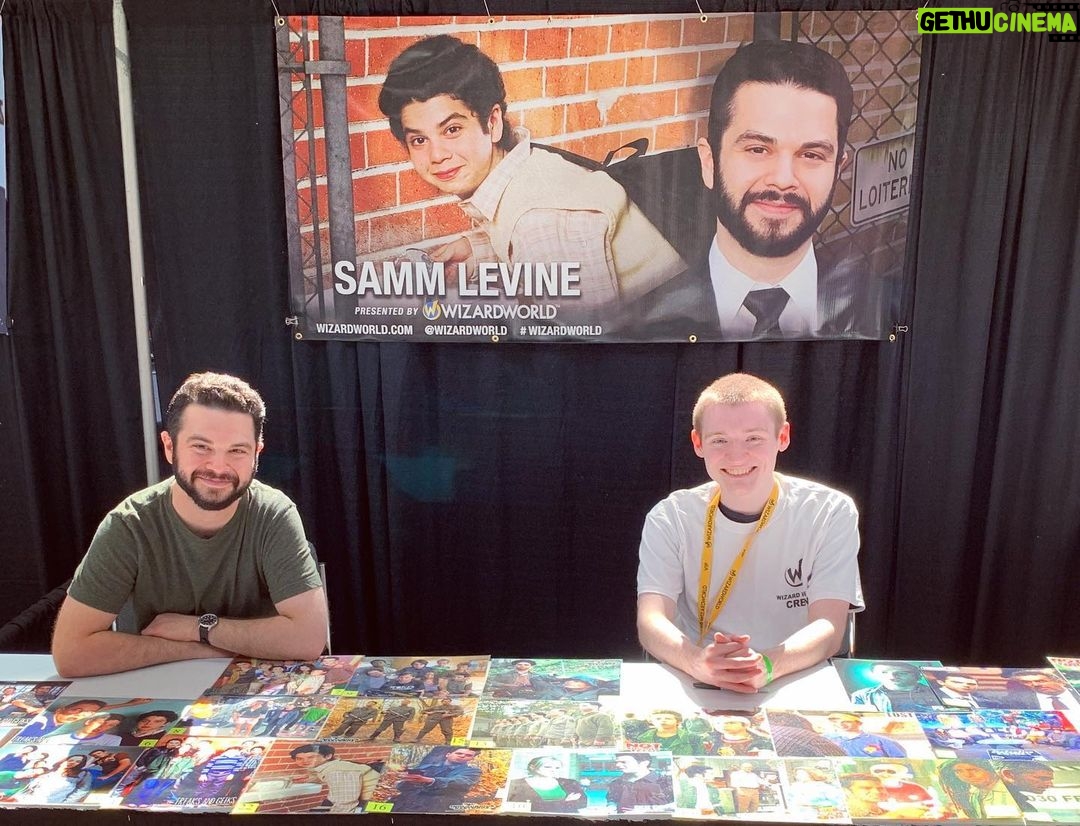 Samm Levine Instagram - Hey Pittsburgh! We are up and running at @WizardWorld! Don’t make my bodyguard Michal strong arm you into saying hello. But DO use my discount code (LEVINEWW) to get 20% off admission!! #WizardWorld #WizardWorldPittsburgh