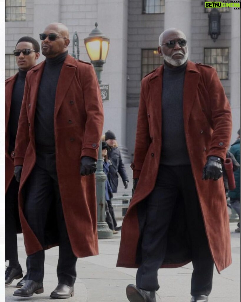 Samuel L. Jackson Instagram - Richard Roundtree, The Prototype, The Best To Ever Do It!! SHAFT, as we know it is & will always be His Creation!! His passing leaves a deep hole not only in my heart, but I’m sure a lotta y’all’s, too🤎👊🏾👊🏾👊🏾Love you Brother, I see you walking down the Middle of Main Street in Heaven & Issac’s Conducting your song🎶🎶👊🏾coat blowin’ in wind!! Angels whispering, “That Cat SHAFT Is A Bad Mutha, Shutcho Mouth!! But I’m Talkin’ Bout SHAFT!! THEN WE CAN DIGIT👊🏾👊🏾👊🏾👊🏾👊🏾‼️‼️‼️‼️💯💯💯💯🤎🤎🤎🤎🤎🤎🤎