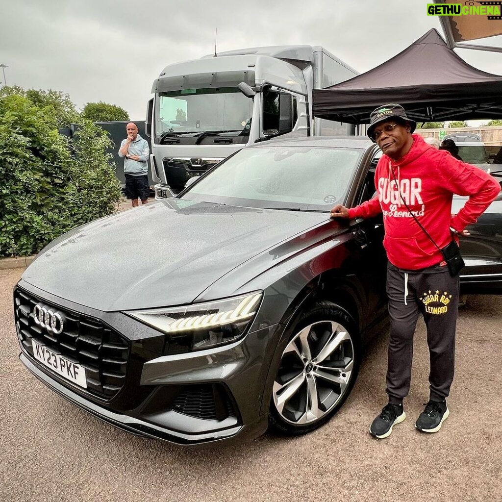 Samuel L. Jackson Instagram - Thanks again @audiuk for the #audiq8. It was great fun to roll around in it this week in London! Good lookin’ out!