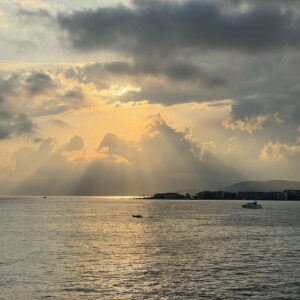 Samuel L. Jackson Instagram - I’m gonna miss these sunsets!#yachtchootawkinboutwillis#yachtyyachtyyachtyyachtyyachtyyachtyyachty#untilnextyear