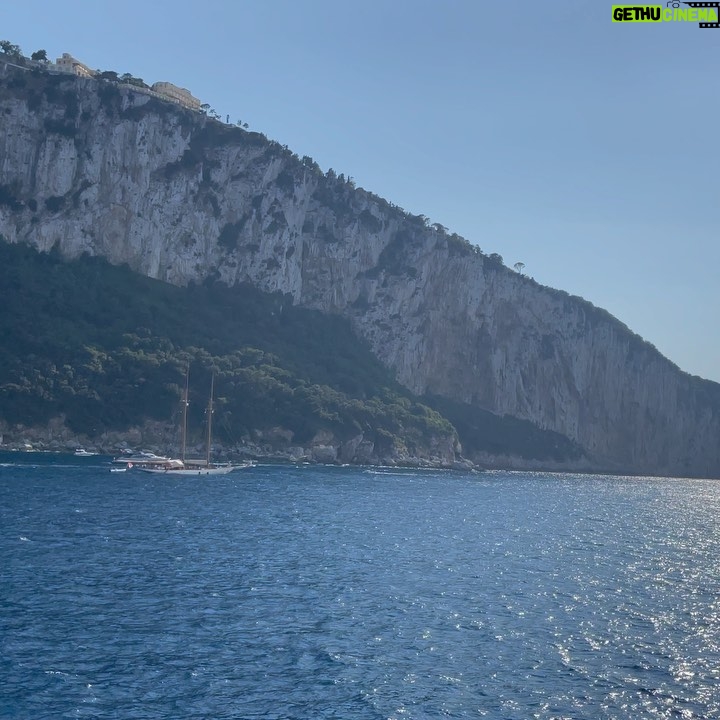 Samuel L. Jackson Instagram - Chillin’ in Capri...again. Love that road to the Ana Capri at the top! Hot & Calm, water’s a lil’ choppy but da breeze is Everything!!#yachtchootawkinboutwillis#yachtyyachtyyachtyyachtyyachtyyachtyyachty#whatchawantfromathursday Capri, Italy