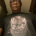 Samuel L. Jackson Instagram - Feelin’ The Fury‼️‼️Big thanks to @torirosenbaumx for the Furious artwork & tee.#secretinvasion#evenwheni’mouti’min