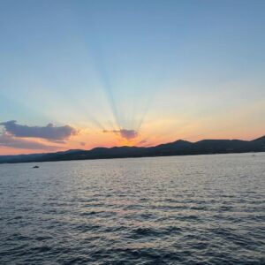 Samuel L. Jackson Instagram - I’m gonna miss these sunsets!#yachtchootawkinboutwillis#yachtyyachtyyachtyyachtyyachtyyachtyyachty#untilnextyear