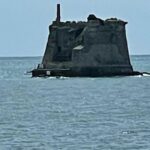 Samuel L. Jackson Instagram - Portovenere, beautiful & fortified!! Mornin’ y’all!#yatchootawkinboutwillis#yachtyyachtyyachtyyachtyyachtyyachtyyachty#newboatnewday