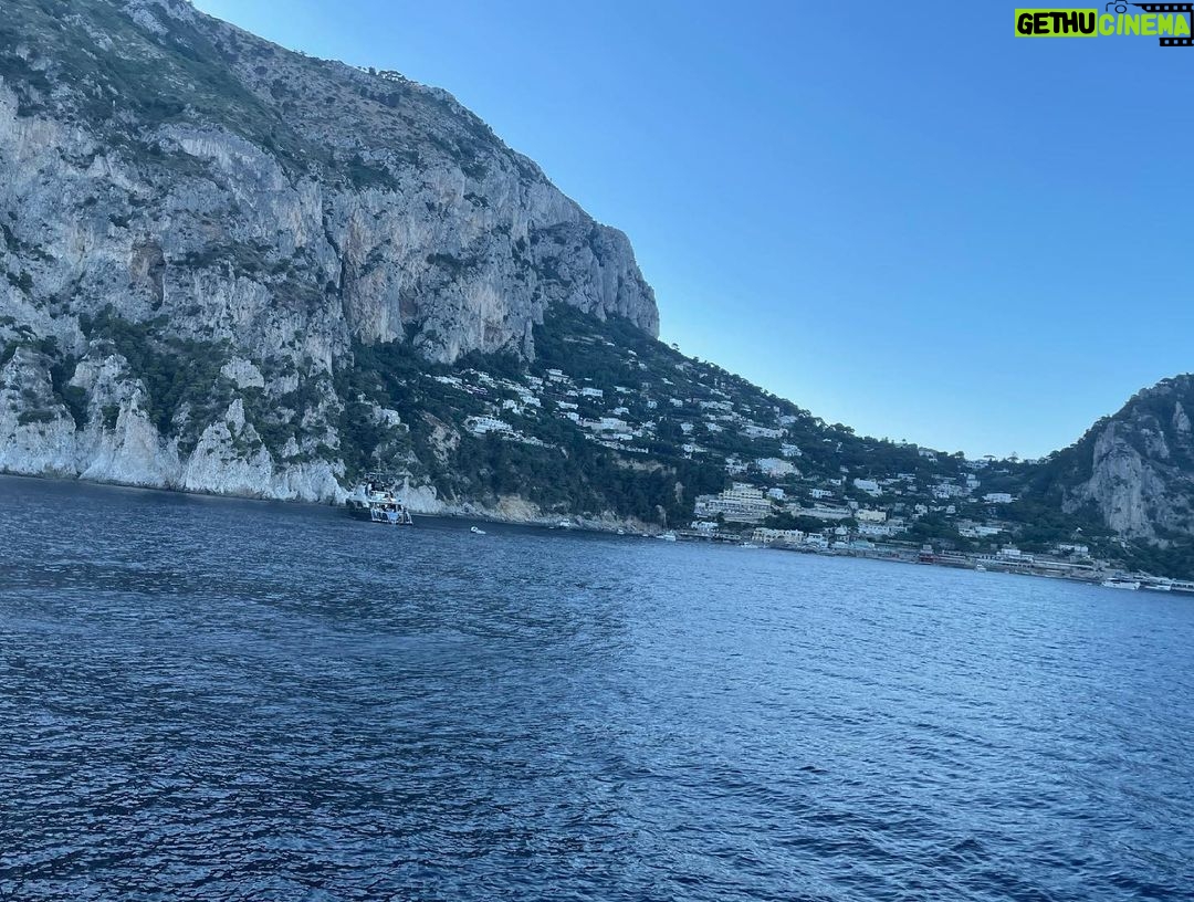 Samuel L. Jackson Instagram - What’s your view today?#yachtchootawkinboutwillis#yachtyyachtyyachtyyachtyyachtyyachtyyachty