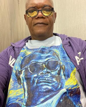 Samuel L. Jackson Instagram - Bringing my Artsy-assed attitude to episode 3 this week!#lastdaysofptolemygrey#endalz#classicartinvader