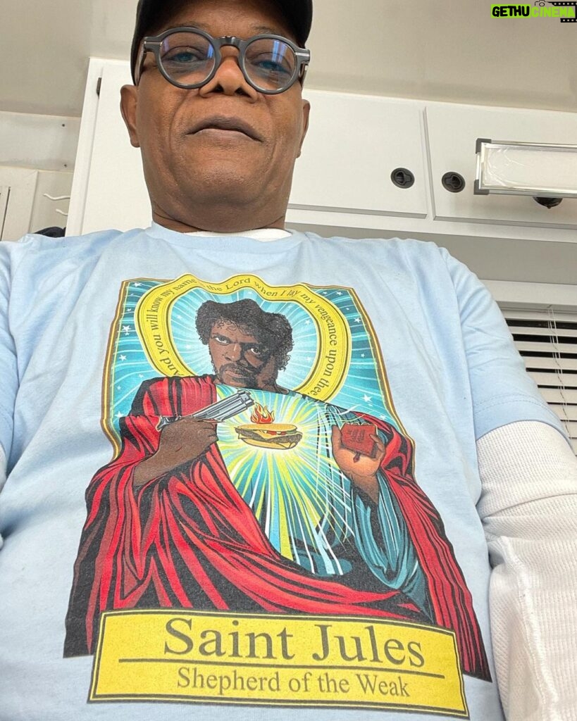 Samuel L. Jackson Instagram - Rolling into this week blessed by Saint Jules!! Don’t start no shit, won’t be None👊🏾#lastdaysofptolemygrey#endalz