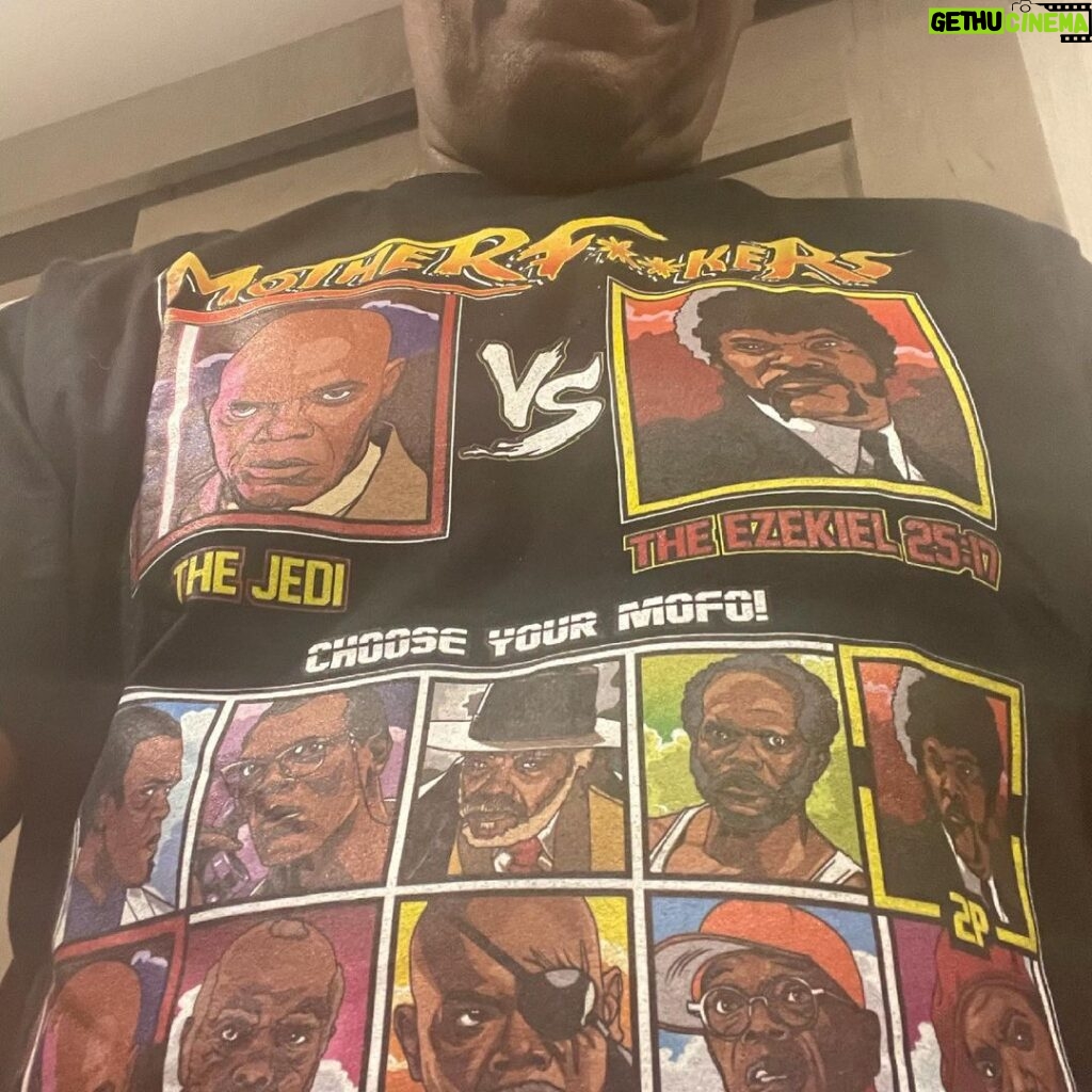 Samuel L. Jackson Instagram - What’s your Flava? We talking “shit talking” or “ass kicking”? Thanks @retroreview for the dopeness👊🏾!#lastdaysofptolemygrey#endalz#fun&games