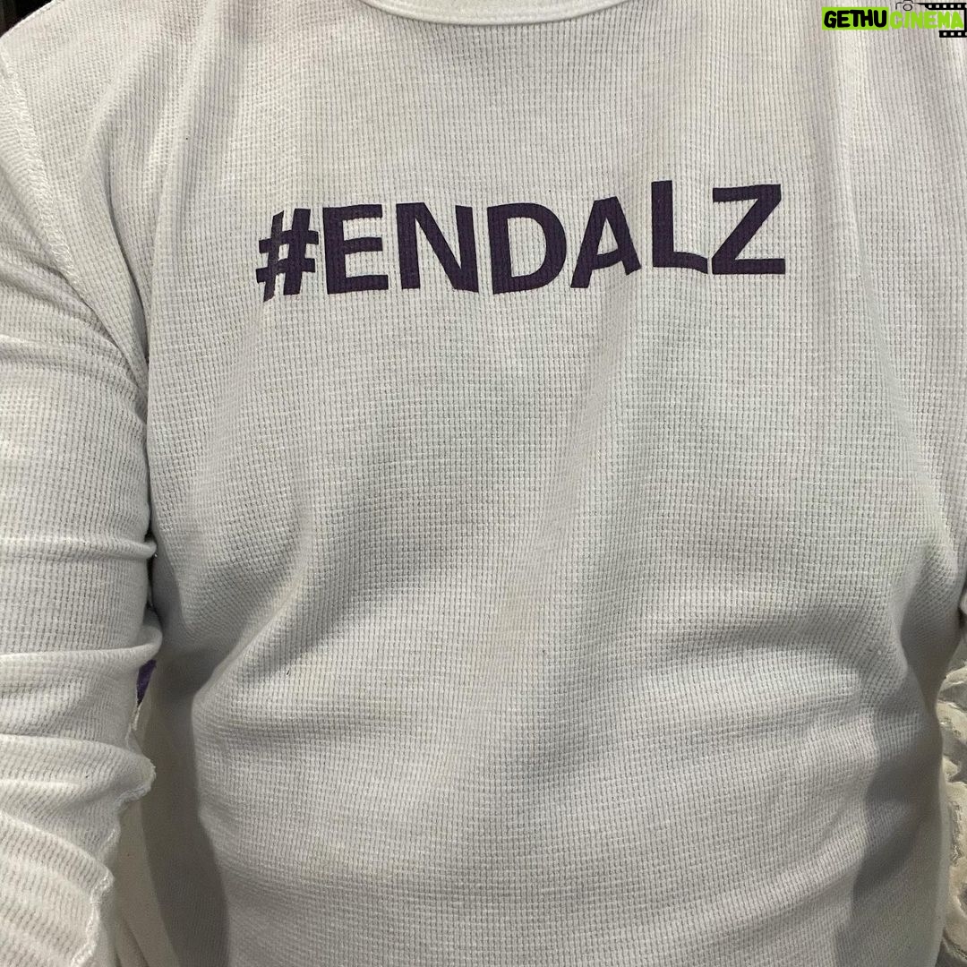 Samuel L. Jackson Instagram - Repping the Fight!! Jump in let’s Stomp It Out!!!#lastdaysofptolemygrey#endalz Atlanta, Georgia