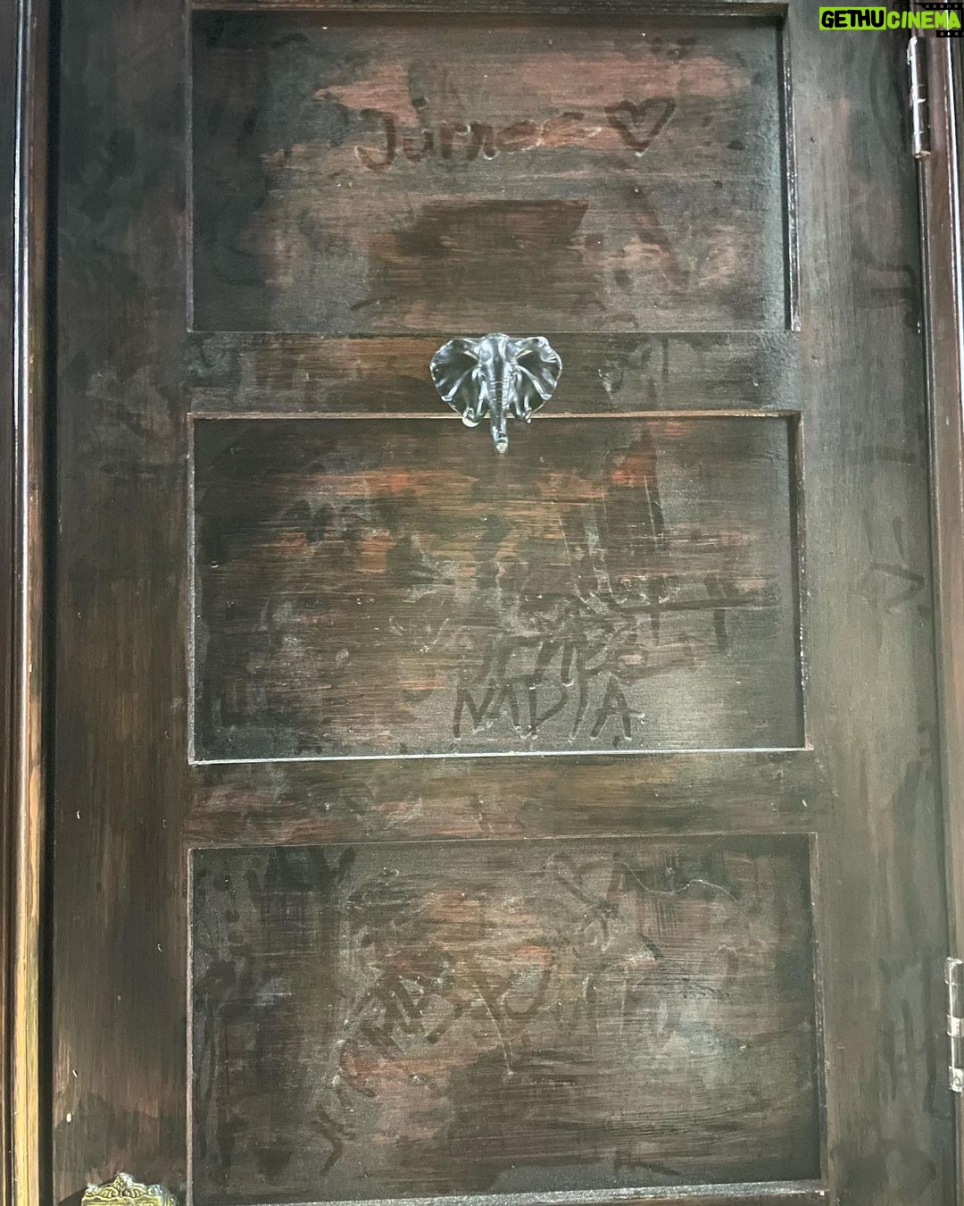 Samuel L. Jackson Instagram - When the Kids in the play decide to make Dust Graffiti on the set!#thepianolesson#settagging