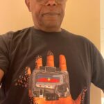 Samuel L. Jackson Instagram - When she’s not answering your texts & you have to go Old School!!#aintthisablip#themarvels