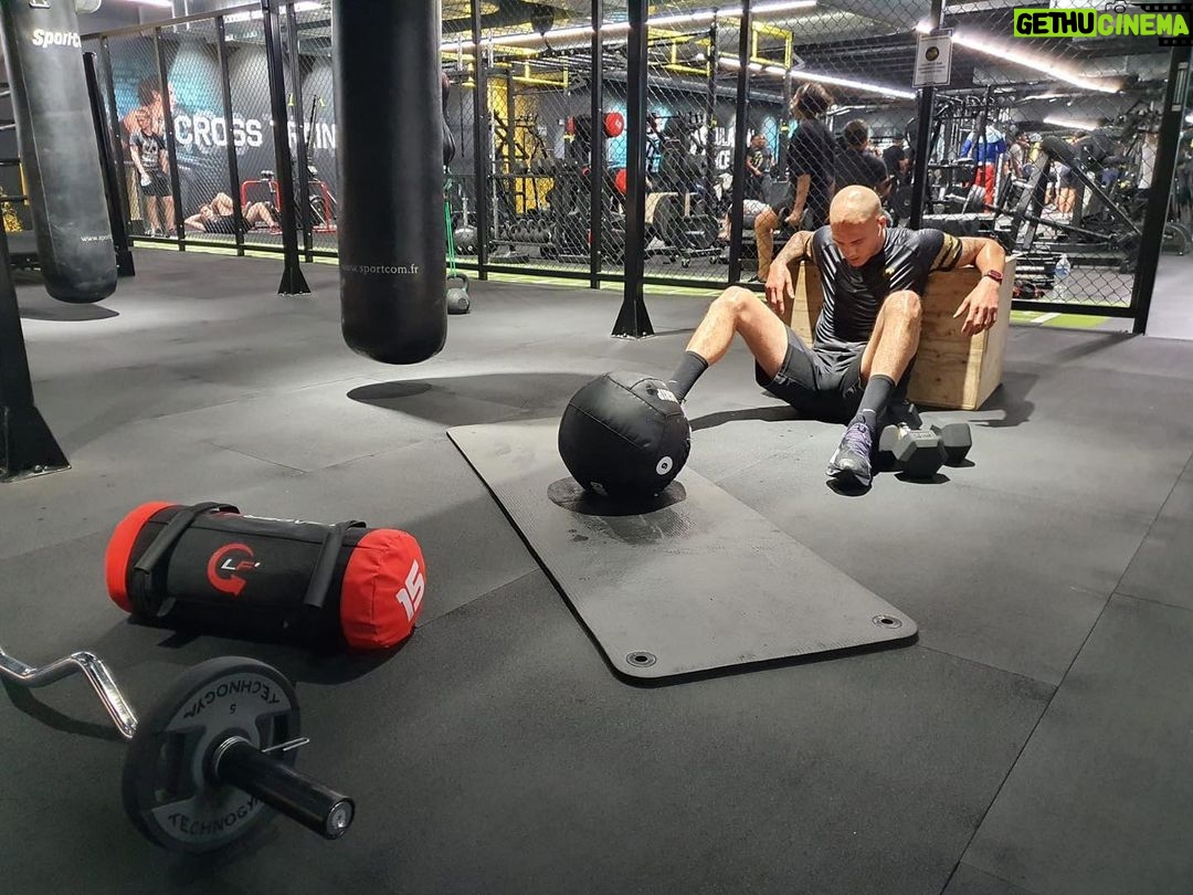 Samy Sana Instagram - Rdv le 15oct @onechampionship 💪🏼🔥☝🏼#chokélemondeonemore #s47s #thechamp Paris, France