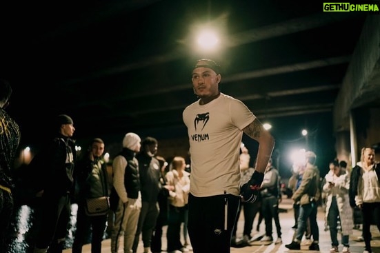 Samy Sana Instagram - merci à tous l’équipe, j’ai la meilleure communauté 💯❤️👑 #championdupeuple #vraireconnaissentvrai Paris, France