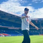 Samy Sana Instagram - paris is my city 💪🏼🔴🔵 thanks @psg Parc Des Princes