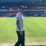 Samy Sana Instagram - paris is my city 💪🏼🔴🔵 thanks @psg Parc Des Princes