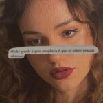 Samya Pascotto Instagram - 1- trecho de Aritmética de Fernanda Young. 2- poesia de banheiro. (Meu tipo preferido) 3- elenque pessoas para não deixar. 4- cansadas e amadas. 5- nesse mundaréu de gente. (Tem mais esse fds e o próximo. saiba mais em @ibt.teatro )