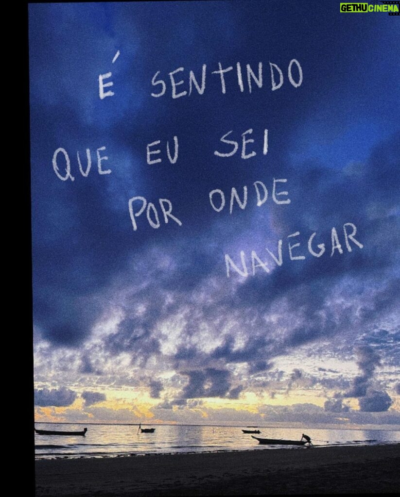Samya Pascotto Instagram - Bahia - dia 7- Começou, é bússola de peito e cafezinho na piscina.