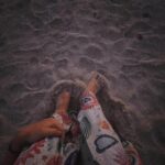 Samya Pascotto Instagram - Bahia - dia 7- Começou, é bússola de peito e cafezinho na piscina.