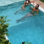 Samya Pascotto Instagram - Bahia - dia 7- Começou, é bússola de peito e cafezinho na piscina.
