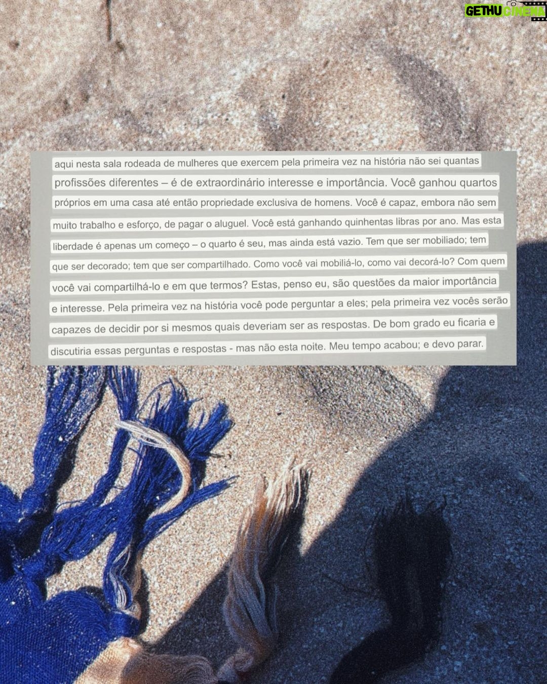 Samya Pascotto Instagram - Bahia- dia 4- viver em legítima existência @moreiragiovanna um dia me surgiu dos céus com um artigo “ professions for women” da virginia woolf. Vc leu? Não tinha lido. Mal ela sabia do tamanho do anjo que havia matado e do tamanho do quarto que tenho pra decorar. Obrigada Gi. Obrigada Virgínia. E coragem no experimento.