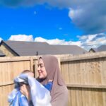 Sana Khan Instagram - Sabr doesn’t mean how long you can wait but how well you behave while you’re waiting 🤍 Allah is watching and he is all knowing you will definitely get what you rightfully deserve in both the worlds. #uk #alhamdulilah #grateful #anassaiyad #sanakhan