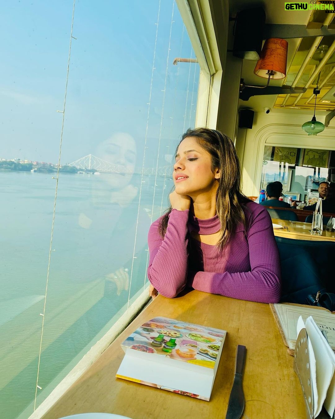 Sanchari Mondal Instagram - Stay on the sunny side of life #photos #photoshoot #sancharondal