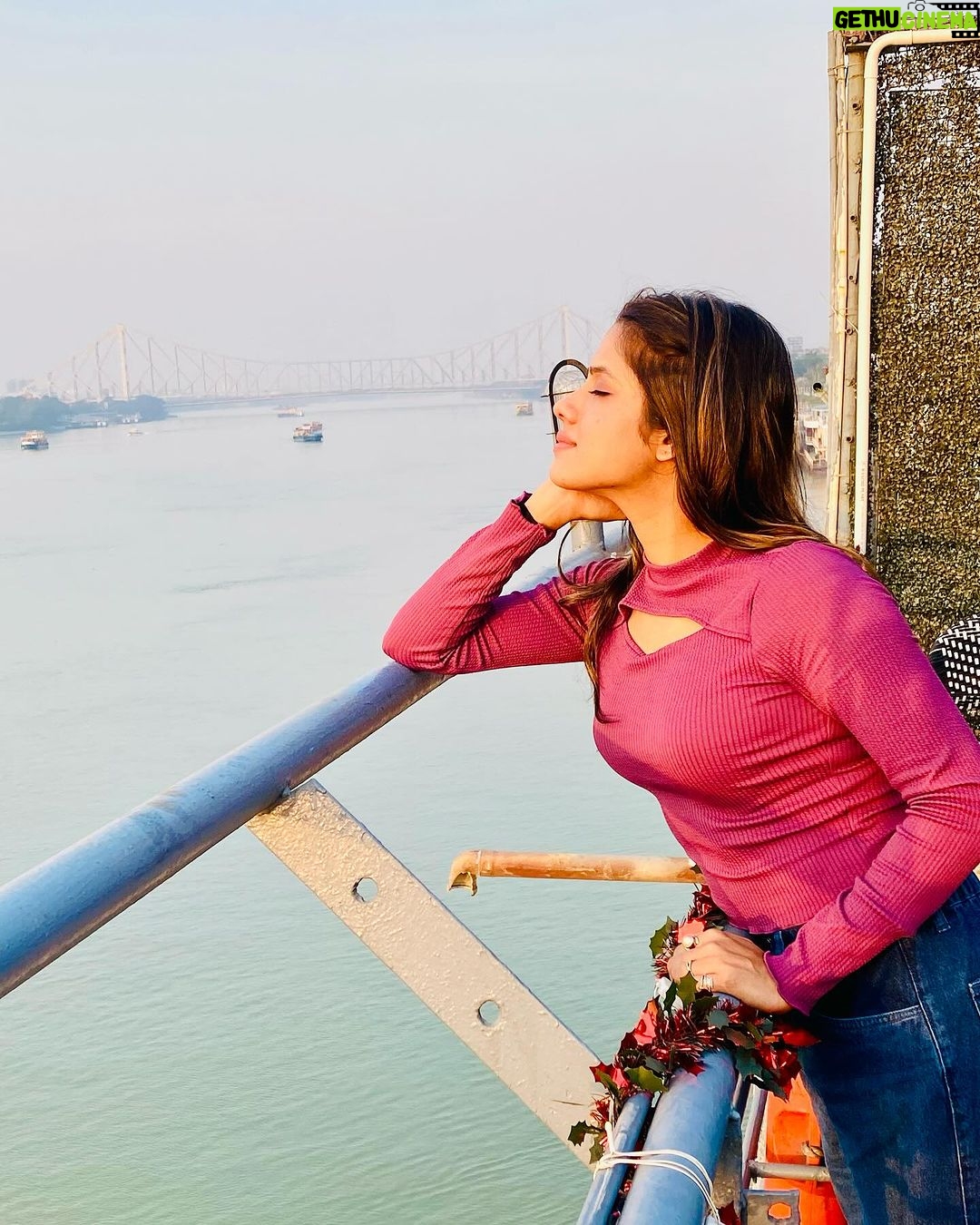Sanchari Mondal Instagram - Stay on the sunny side of life #photos #photoshoot #sancharondal