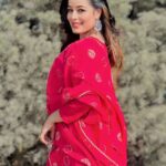 Sanchita Shahi Instagram - मुस्कान नै जिन्दगीको त्यस्तो सम्पत्ति हो ! जसले मान्छे गरीब भएपनी उसलाई 🤗 हास्ने अनी बाँच्ने प्रेरणा दिन्छ !!😄🤭 #Maharani💫🍃