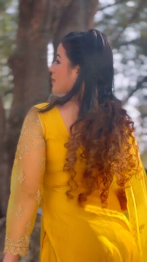 Sanchita Shahi Instagram - देखे अनि माया बसो 😁🙈