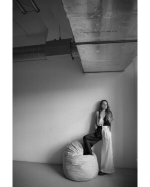 Sandra Drzymalska Instagram - B&W.
@the.scorp.studio 
Fot. @kacper_bartczak_