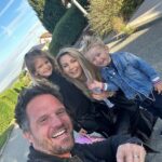 Sandra Parmová Instagram – První školní a školkový den.🩷💙 Ufff, mám pocit, že letos to bude pořádná jízda🎢😁
Všem moc držím palce, ať je váš rozjezd hladký a vykročíte pravou 🥰❤️
@podle_emily 🫶🏼
#emilka #leonek #prvniden #huraaa #doskoly #doskolky #tesimese #skolka #skolavola #laskynase Brno, Czech Republic