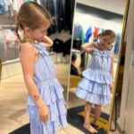 Sandra Parmová Instagram - S Emi vám přinášíme jarní inspiraci z butiku @aboutkids_brno 🌟 a i super tip pro maminky❣️☺️Tak který outfit se vám líbí nejvíc? 🍭🌸☺️ Napište mi do komentáře💗 Maminky, v tomhle dětském butiku mají některé věci i na nás😉 Třeba ty nádherné botky z poslední fotky, kterým jsem neodolala😅, mají až do velikosti 40👌🏼🤩 Až budete v @olympiacentrumbrno, určitě se v About kids zastavte ❤️ #moda #detskamoda #jaro #inspirace #fashion #kidsfashion #aboutkids #aboutkidsbrno #obleceni #obleceniprodeti #premiovamoda #spoluprace #brno #olympia #olympiabrno #jarojetu #🍭 #🌸 #🍬 Olympia Brno
