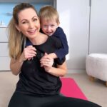 Sandra Parmová Instagram - Můj “bezva sport” 😅 Ale věci na sport mám. A pro vás mám kód SANDRA25 právě u @bezvasport.🖤 Mají nejen věci na cvičení, ale i trendovky třeba od oblíbené značky Trendyol za pár korun. S kódem SANDRA25 máte až do sobotní půlnoci (27.1.) s 25% slevou úplně celou objednávku❣️❣️😍 Kdo si udělá radost? Platí pro ČR i SR na novinky i věci v akci!!🫶🏼 Maminky, a jak jste na tom vy, nechají vás děti doma cvičit nebo je jediná šance fitko?😅 #nakupy #bezvasport #obleceni #kabat #trenckot #saty #sukne #novysatnik #ootd #sport #sportovniveci #inspirace #spoluprace #slevovykod #sleva