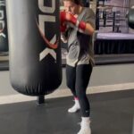 Sandy Ryan Instagram - Boxing🫶🏼 obsessed with it! Check out my niece in the last slide sending me her progress on the little punch bag I got her and her little bro🥹