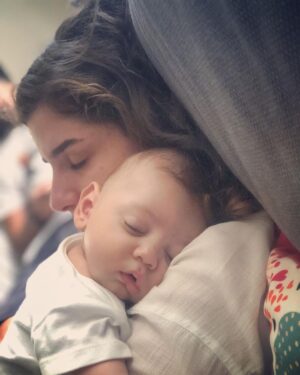 Sanem Yeles Instagram - Teyzesinin minik kuşunun ilk bayramı #canaren @pervinsumerli7  @cagriaydugan @pukeneka @yakupakpnr