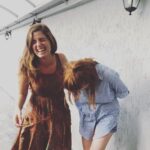 Sanem Yeles Instagram - Efendi efendi poz vermeyle başlayıp, cozutmayla sonuçlanmak..bazı şeyler hiç değişmez #kiralikaskforever Sökmen Talent Management