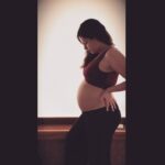 Sanem Yeles Instagram - "sen sevgilim ilerde, biraz daha ilerde bir tarihe başlayacaksın, orası işte benim tarihimle başlar. ve say, geriye doğru, tek tek sende kalsın şimdi al bu taşlar"