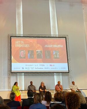 Sanford Biggers Instagram - Feeling immense gratitude after a week full of travel, spirit-enriching conversation and communion with those who make everything I do joyful and possible. Thank you to @amfedarts, @toschoon, @artinembassies, ambassador Randi Levine @usambportugal, @norahalpern, curator Welmoed laanstra and everyone who came out in support 🙏🏿

📸
1&2: @toschoon 
3: @joshua_decter 
4: @asherald