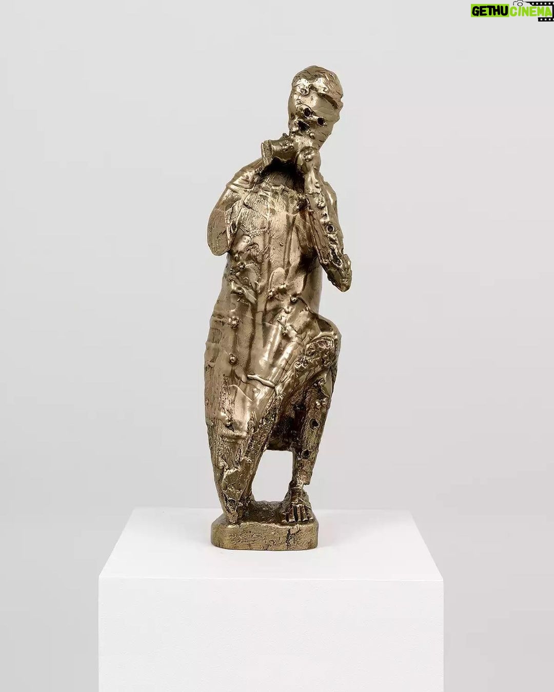 Sanford Biggers Instagram - Currently on 👁 @massimodecarlogallery Beijing BAM (For Keith), 2016 Bronze 18 × 5 1/2 × 3 1/2 in 45.7 × 14 × 9 cm #studiosanfordbiggers #BAM #massimodecarlo #hongkong #statue Beijing, China