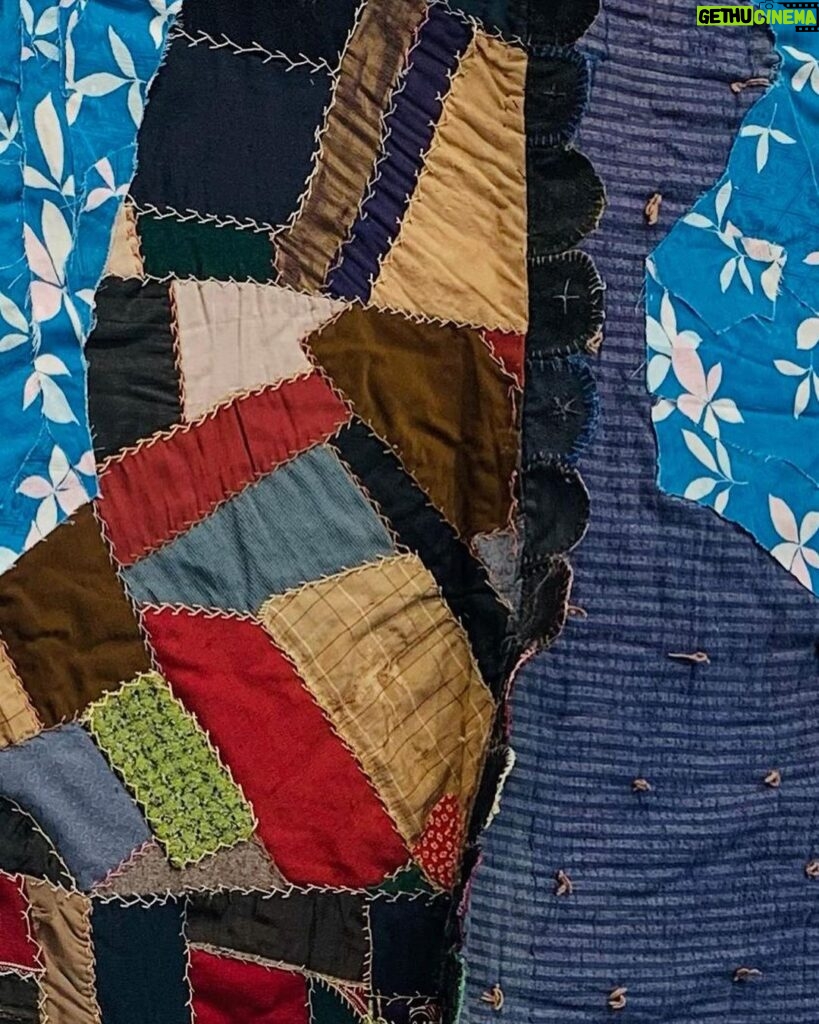 Sanford Biggers Instagram - 👁 The Surveyor (Bruce's Beach), 2021 Antique quilts, assorted textiles, acrylic on felt. 66 x 27 ins167.64 x 68.58 cm #studiosanfordbiggers #quilting #history #antique