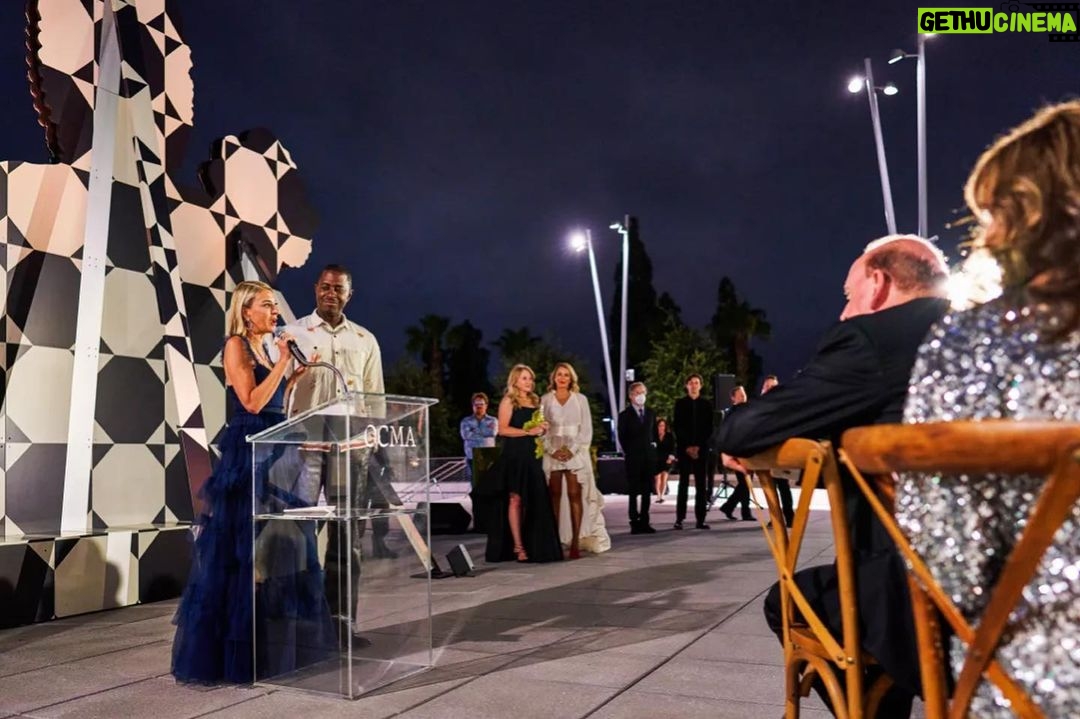 Sanford Biggers Instagram - Today at 5 PM @ocmamuseum officially opens its door🙏🏿✨ “Of many waters…” is the inaugural guardian of the space from October 8, 2022 – August 13, 2023. 📸: @ofphotostudio @heidizuckerman @latimes @gucci #studiosanfordbiggers #ocmamuseum #statue #hybrid #history #blackhistory Orange County Museum of Art