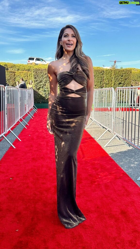 Sangita Patel Instagram - Critics Choice Red Carpet! Checkout the precise cutouts on this dress - @mariachowdhery nice choice from @ronnykobo @fitzroyrentals 🥰 So excited - coincidently attending the CCA coincides with a huge week for me as I am in LA to promote my LAUNCH into the U.S. (happy dance) with the new show I’m hosting on TLC and Max Love and Translation, ahhhhh! Pinching myself this is happening. Leaping into my next chapter. It’s scary, I’m nervous, doubting myself but manifesting good things deep breaths, okay Wish me luck 🥰 Reunited with @taraontv - thx for the video 🥰 #CriticsChoice #2024BigYear #KeepGoing #Believe
