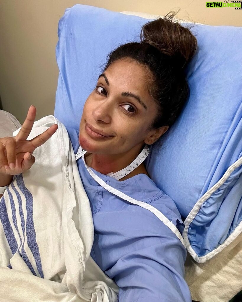 Sangita Patel Instagram - I feel like a marshmallow! I would say this is the best selfie I’ve taken…even though it looks like I took a good southpaw hook😊 Surgery took 4 hours, eek rather than two, made me nervous that there was more involved but it went really well - now we wait for the pathology report. THANK YOU to the incredible team at Toronto Western you took such good care of me from the moment I arrived to leaving. Nurse Layna made me giggle she said I look 31 😊 My surgeon was absolutely the best, his kindest put me at ease before the surgery. He is the only Canadian doc who does the TOETVA (Transoral endoscopic thyroidectomy vestibular approach) which is through the mouth and not the neck - insane technology. Success, hope to heal quickly, hit the gym, have a Big Mac, lol And thank you for the love, it’s uplifting. Means a lot ❤️ #SurgeryComplete #SuckerIsOut