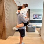 Sangita Patel Instagram – Bear huggies❤️ 
So many hugs over the last few days, from real ones holding on for a few minutes to virtual ones. 
You know today I’m doing really well 🥰
I sat back and reflected – hey, 💩 happens and well the hustle over the last few years was to prep for this pivotal moment and let me tell I’m ready to seize the day. 
I have the most amazing peeps who hold me up (you know how you are ❤️) so…My mojo is vibin! 

I won’t forget those esp in the industry who reached out…it lit a fire under me. 
@kevinfrazier your call came at the right time. Thank you buddy ❤️

I jumped on Sam pretty hard 😂 
Holding on forever plus it was glute day, so sore! 

#LetsGo #Jan2024 😉