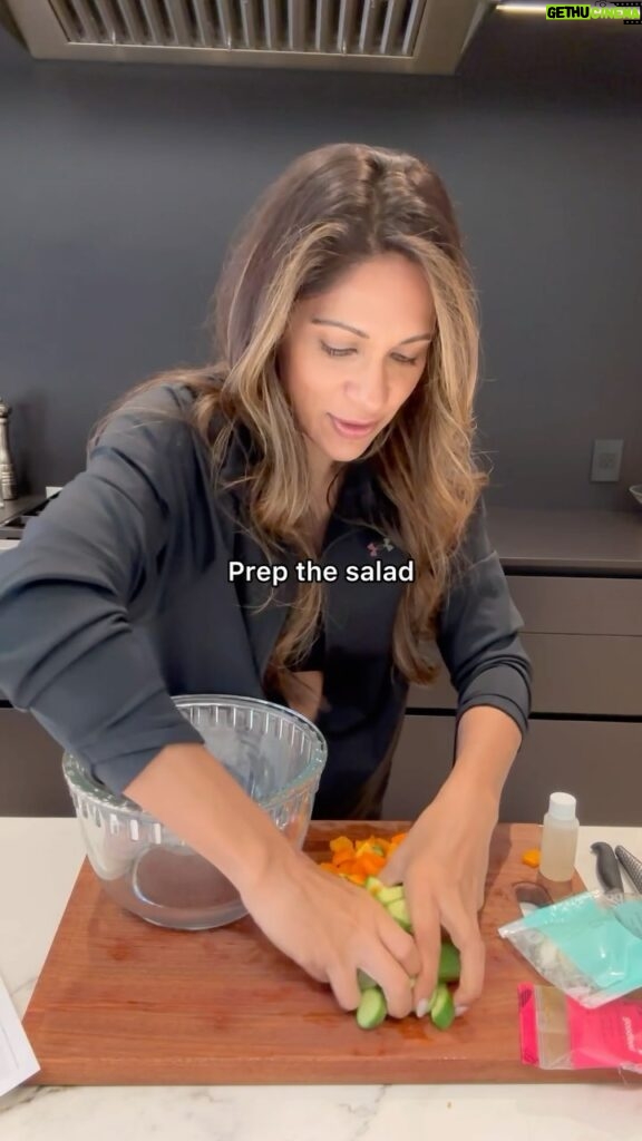 Sangita Patel Instagram - Proteinous 🥰 Yup, the one thing I keep up consistently is my protein intake😊 Especially after the holidays where dessert was part of every meal - you know I have a sweet tooth 🤷🏽‍♀️ To make things easy, @goodfoodca has their Clean15 meal-kits that can be made in 20 minutes or less. Like this one-pan chicken with burst cherry tomatoes and Greek-style salad 🥗 with Olives and Feta - so good 😋 Goodfood’s easy-to-follow recipe cards make things so simple that while you cook, you can do some exercises - I know I’m a little cray cray 😂 Check out other recipes at makegoodfood.ca and use code SANGITA20FM to get up to 20 free meals   What’s your favourite source of protein? 🤔   #CookinWithSangi #Protein #GoodfoodPartner #Healthymeals #chicken #Recipes