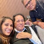 Sangita Patel Instagram - Family time ❤️ Exactly what I needed…good food, silly banter and yo, we got your back. And it was extra special since my dad got to see one of his little bro’s from England, it’s been years. Pretty awesome to see the reminiscing. Dad is still the Rajesh Khanna of the family! What is about just hanging in the kitchen makes it so good for the soul ❤️ Thanks to my bro-in-law in the last pic looking to the camera, the rest are like ‘it ain’t happening’ 😂 Lots of love everyone 🥰 Happy Thanksgiving #Familytime #makingFunOfMyZit 😂
