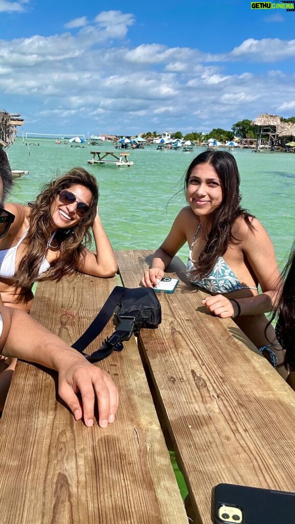 Sangita Patel Instagram - Birthday in Ambergris Caye 🇧🇿 From San ignacio to the island of Ambergris Caye in a small propeller plane, yikes! The view of the ocean was insane. Rented a golf cart to get around Spent the day at Secret beach, Known for the picnic tables in the water, sipping on virgin mojitos 🍹 Very cool idea and concept and everywhere you go there are signs of ‘Be Kind’ yup, the kindest little island 🥰❤️ Loving the new experiences! Side note: first time having Fry Jacks it’s like beaver tails for breakfast! A birthday #SangiDay I won’t forget, thanks Patels 😁 #Belize #Adventures #Familytime