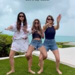 Sangita Patel Instagram – It’s #FITNESSTUESDAY !!!

Hey Macarena 😂
First time @morganhoff and @mariachowdhery doing a ‘fitness’ challenge with me. Yes some squatting was involved 🥰
Bloopers are included 😂

#GirlsTrip #MacarenaChallenge #Fitness #vacay (inspired by @gregoriansisters )