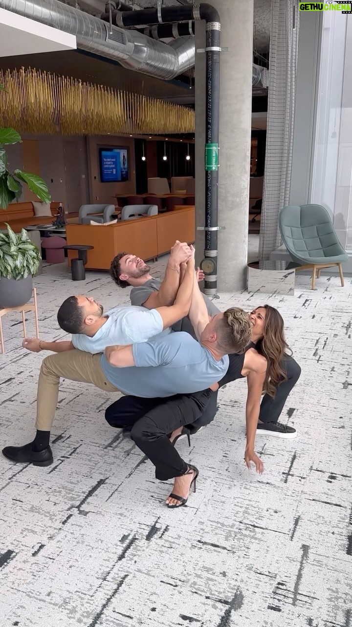 Sangita Patel Instagram - Itβs #FITNESSTUESDAY !!! Travelling with guys you know they had to go through a fitness challenge with me π We did it! Crazy few weeks, so fun! Ha! How they got all hyped at the end like me π Try this at work with your colleagues π€·π½ββοΈ #FitnessChallenge #MakeItFun #GetMovin #PressTour #Smile
