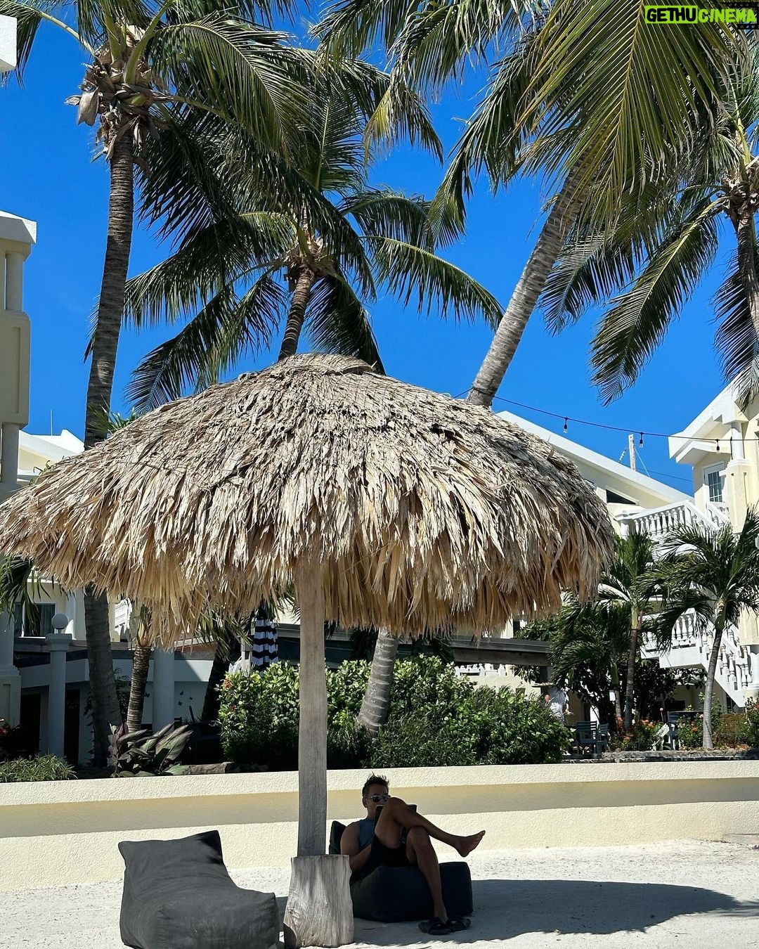 Sangita Patel Instagram - Making memories š„°ā¤ļø Sam has always wanted to visit Belize, he book this trip last summer and Iām so glad we got to do this over the holidays. With everyoneās busy schedule - Ava heading to university next yearā¦these moments are so precious. How am I a mom of two teenagers?! Still blows my mind Belize is Costa Rica 2.0 everyday was an adventure! The last two days - walks on the beach, chilling in the sunāļø Where should we go next š¤ #Belize #FamilyTrip #2024 Ambergris Caye